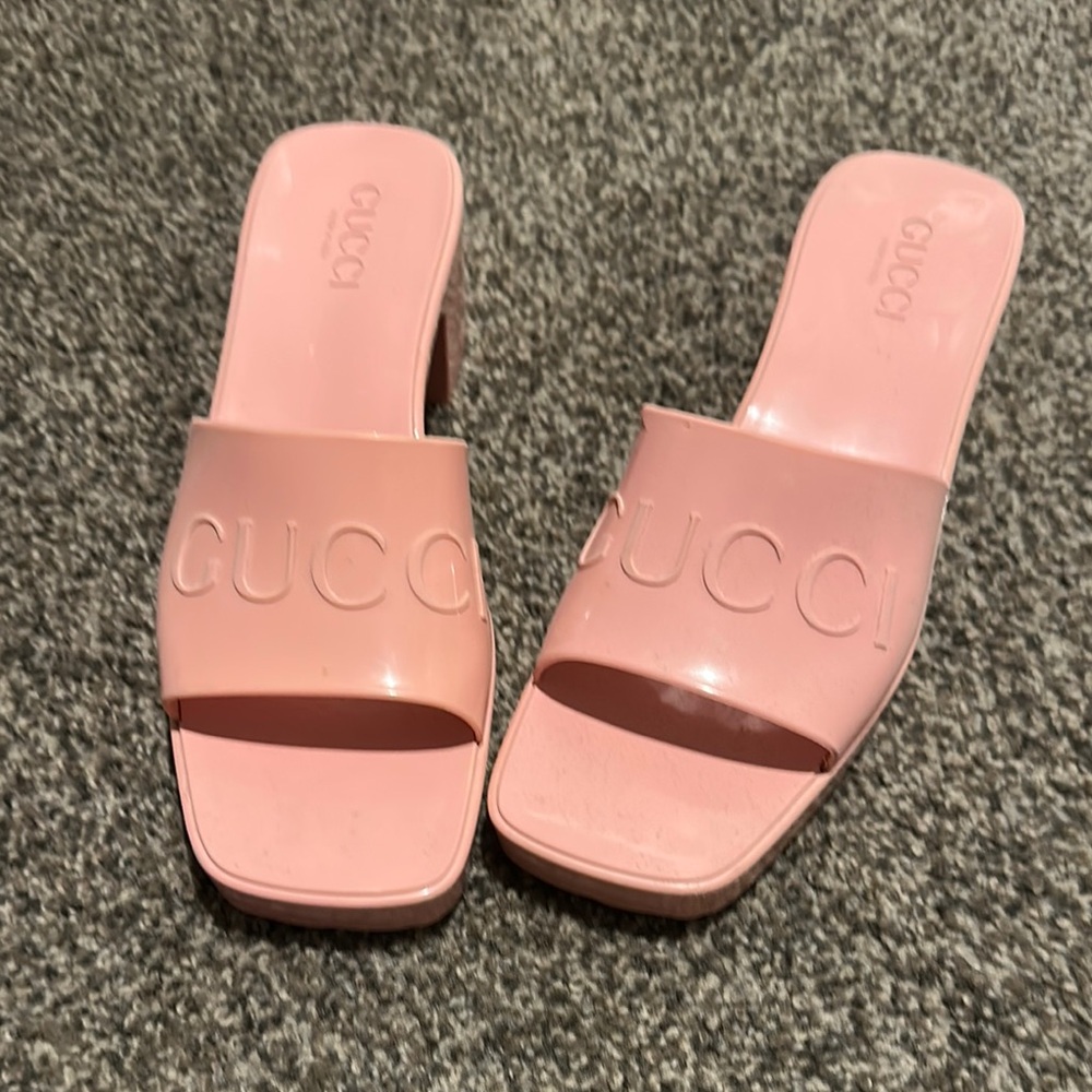 Gucci Pink Mules with Minimalist Design